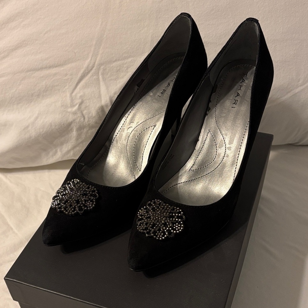 Tahari Black Pointed-Toe Pumps with Jeweled Brooch